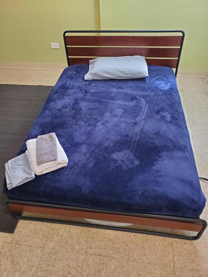 Cornell House Hotel Чикаго Екстериор снимка